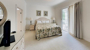 Serene 4 Bdrm Condo Beach Access, Resort Amenities